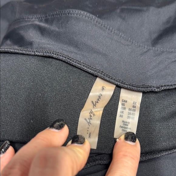 🏴 In Every Story Black Skirt bathing suit bottoms size 6X - Picture 3 of 7